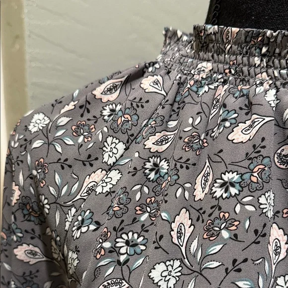 LOFT Charcoal and Pink Floral Blouse - Picture 2 of 4